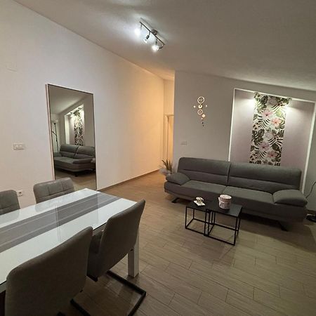 Apartman Sunny Vacay Kastela Exterior photo