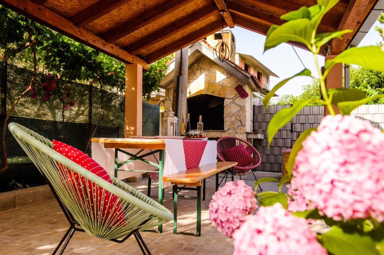 Apartman Sunny Vacay Kastela Exterior photo