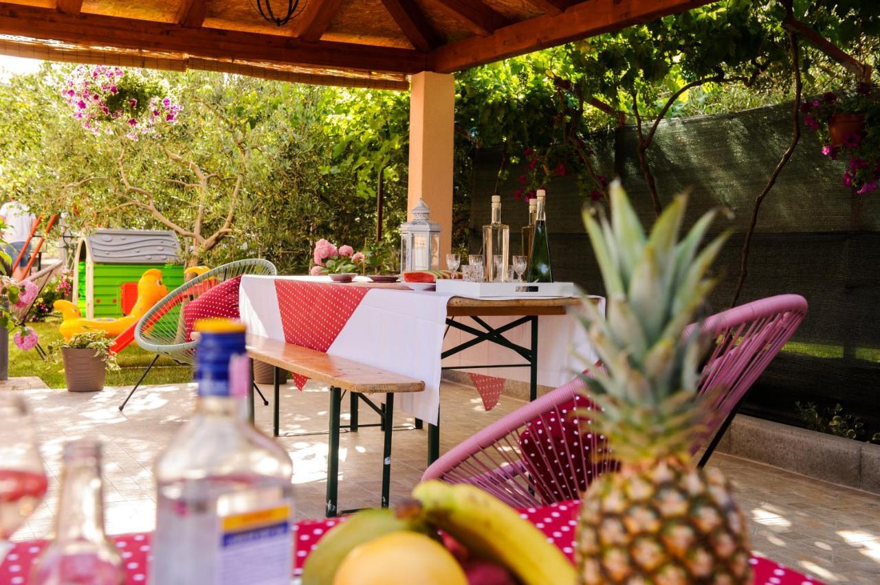 Apartman Sunny Vacay Kastela Exterior photo