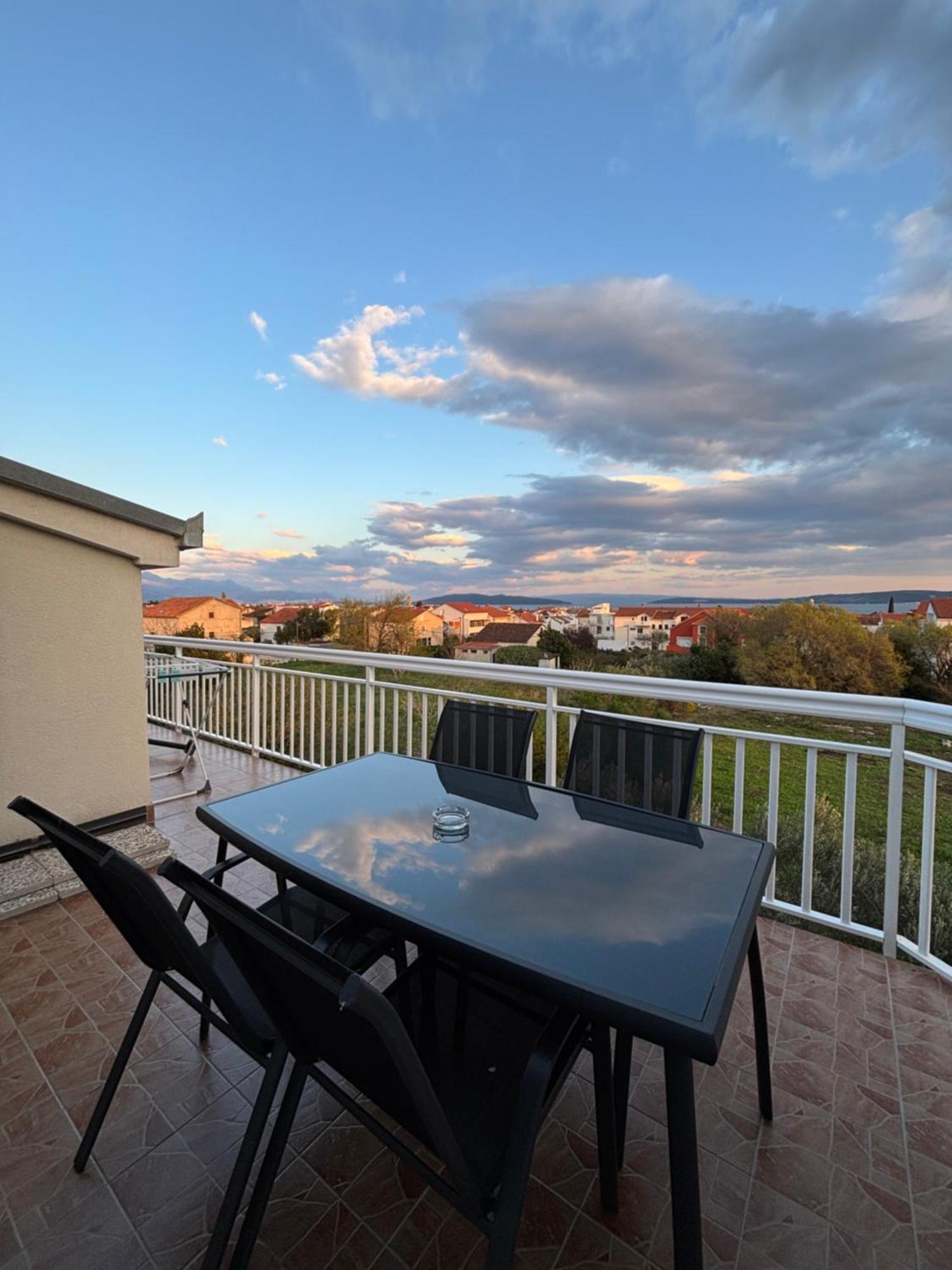 Apartman Sunny Vacay Kastela Exterior photo