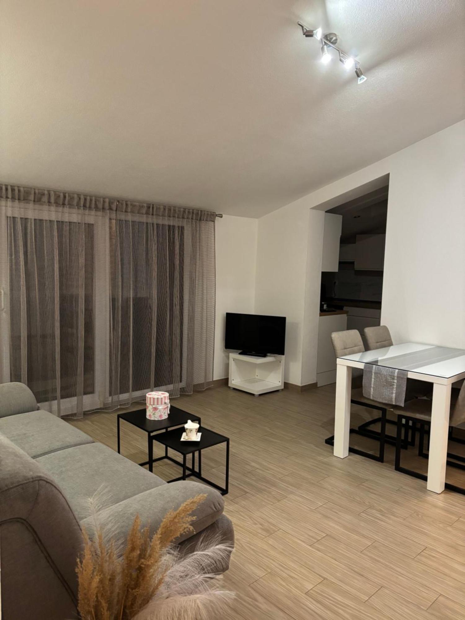 Apartman Sunny Vacay Kastela Exterior photo