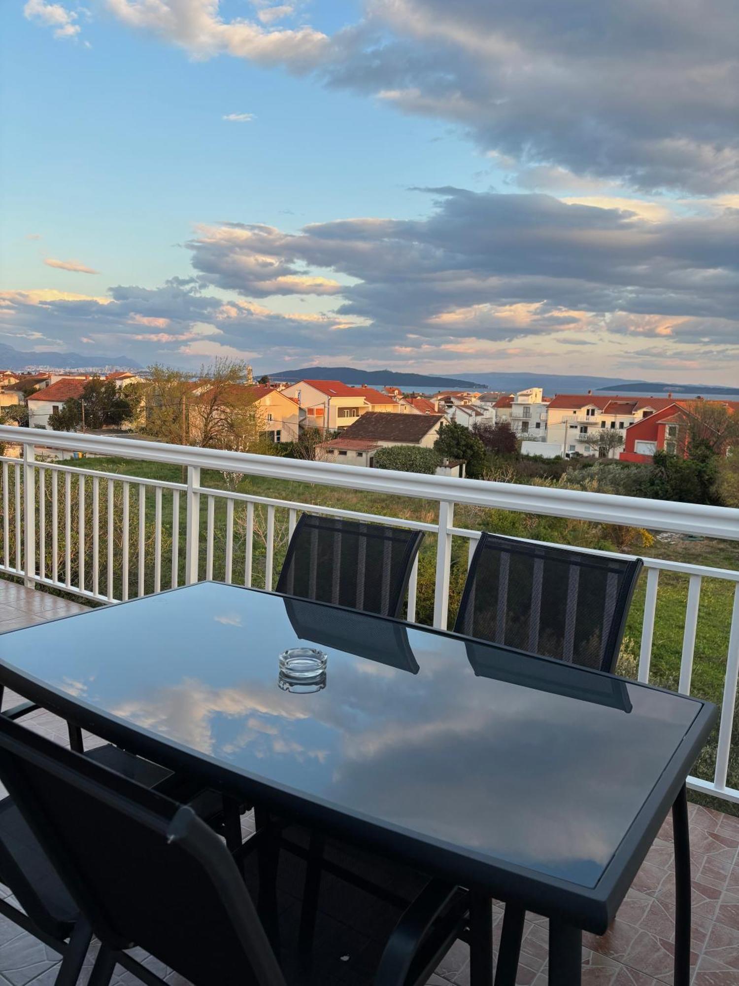 Apartman Sunny Vacay Kastela Exterior photo